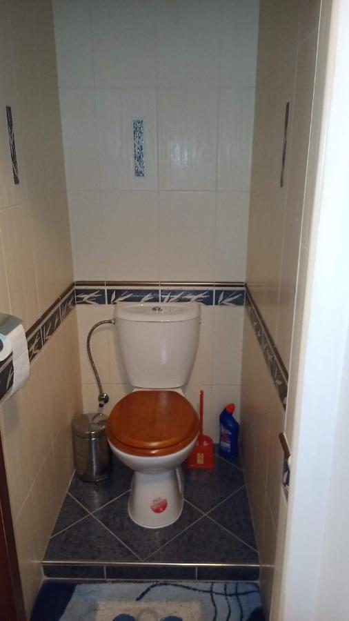 Wolf Apartman Pokojne Ubytovanie V Povazskej Bystrici Ticha Lokalita S Parkovanim Vsade Blizko Vhodne Pre Pracovne Cesty Turistiku Aj Oddych Plne Vybavena Kuchyna Považská Bystrica Exterior foto